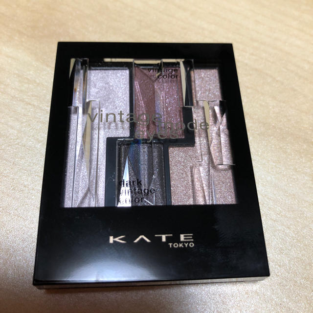 KATE(ケイト)のケイト☆格安！ヴィンテージモードアイズ コスメ/美容のベースメイク/化粧品(アイシャドウ)の商品写真