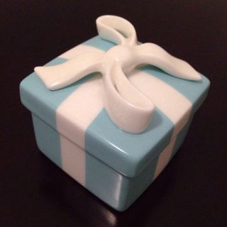 ティファニー(Tiffany & Co.)のティファニー💎ミニブルーボウBOX(小物入れ)