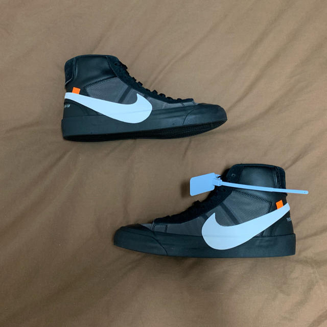 NIKE(ナイキ)のOff-White Nike Blazer Mid The Ten  メンズの靴/シューズ(スニーカー)の商品写真