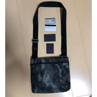 プラダ(PRADA)のPRADA 迷彩 ショルダー バック 美品 正規品 男女兼用(ショルダーバッグ)