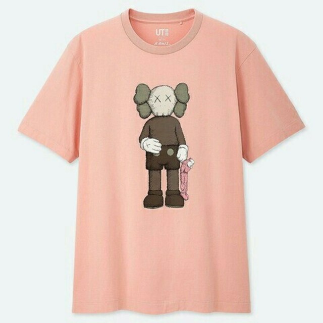 UNIQLO(ユニクロ)の新品 UNIQLO × KAWS summer Tee ピンクXLサイズ 送料込 メンズのトップス(Tシャツ/カットソー(半袖/袖なし))の商品写真