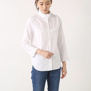 アズールバイマウジー(AZUL by moussy)のAZUL by moussy フリルブラウス ホワイト　h様専用(シャツ/ブラウス(長袖/七分))