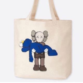 ユニクロ(UNIQLO)のUNIQLO KAWS トートバッグ(トートバッグ)