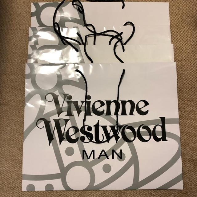 Vivienne Westwood(ヴィヴィアンウエストウッド)の【送料込み】ヴィヴィアン Vivienne Westwoodショッパー5点セット レディースのバッグ(ショップ袋)の商品写真