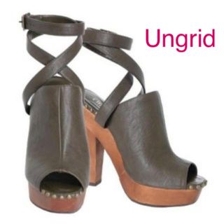 アングリッド(Ungrid)のみお様専用♡値下げ！Ungrid♡サボサンダル♡カーキ♡Ｌ(サンダル)