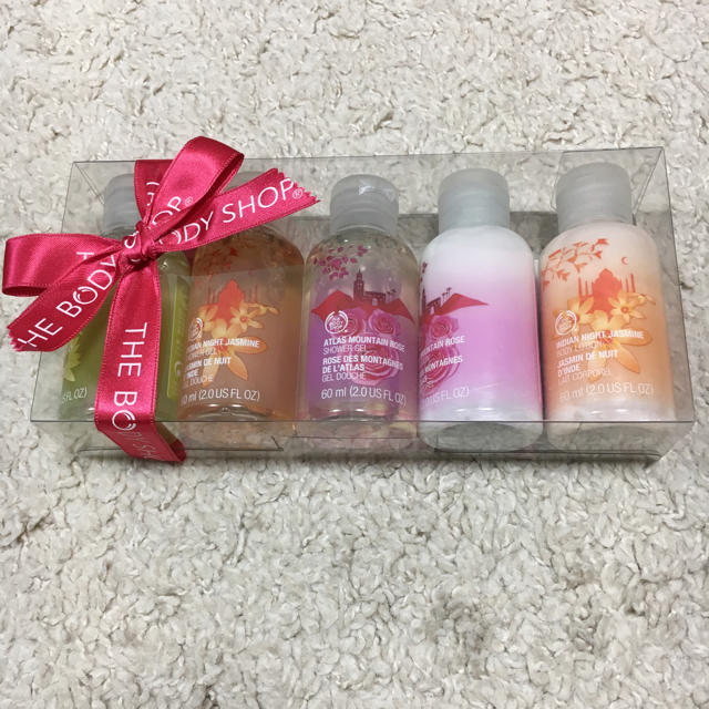 THE BODY SHOP ザ・ボディショップ ミニ バスボディギフト フローラルセンツの通販 by yumama｜ザボディショップならラクマ