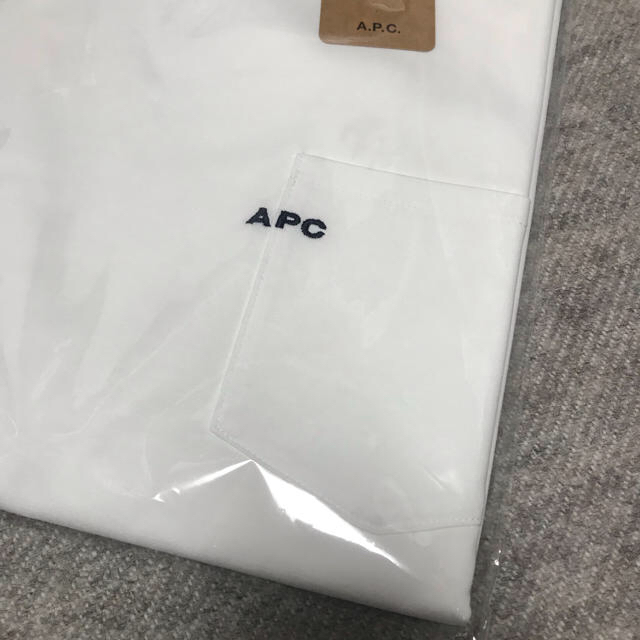 apc tシャツ  M    ロゴ刺繍  ポケット付 新品未使用  アーペーセー