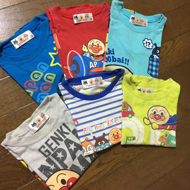 アンパンマン(アンパンマン)のまとめ売り★アンパンマンTシャツ6枚セット★90cm キッズ/ベビー/マタニティのキッズ服男の子用(90cm~)(Tシャツ/カットソー)の商品写真