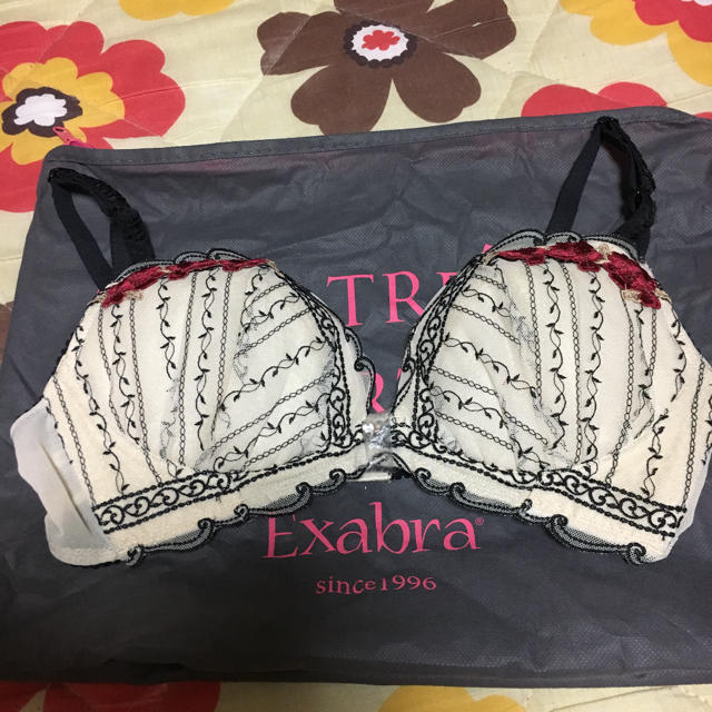 exabra(エクサブラ)のエクサブラ リラ レディースの下着/アンダーウェア(ブラ)の商品写真