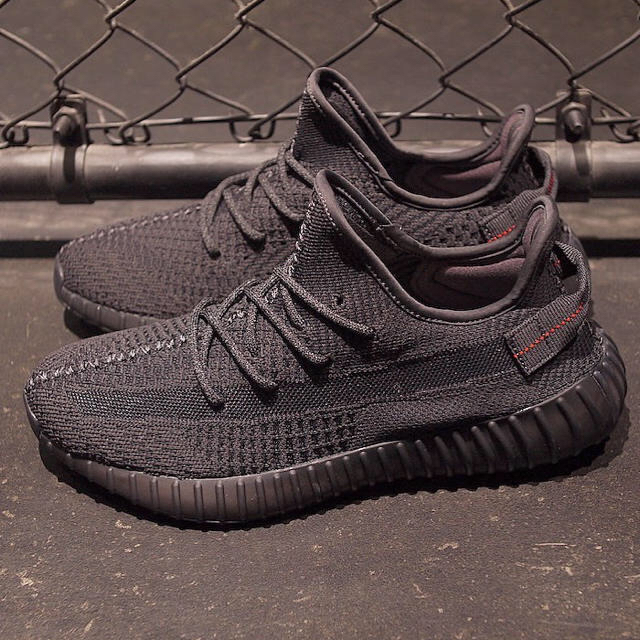 26.0 yeezy boost 350 v2 black 黒 ブラック