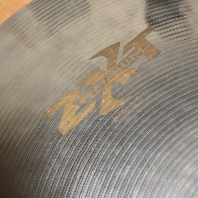 【最終値下げ】Zildjan ZXTチタニウム MediumRide 20インチ 楽器のドラム(シンバル)の商品写真