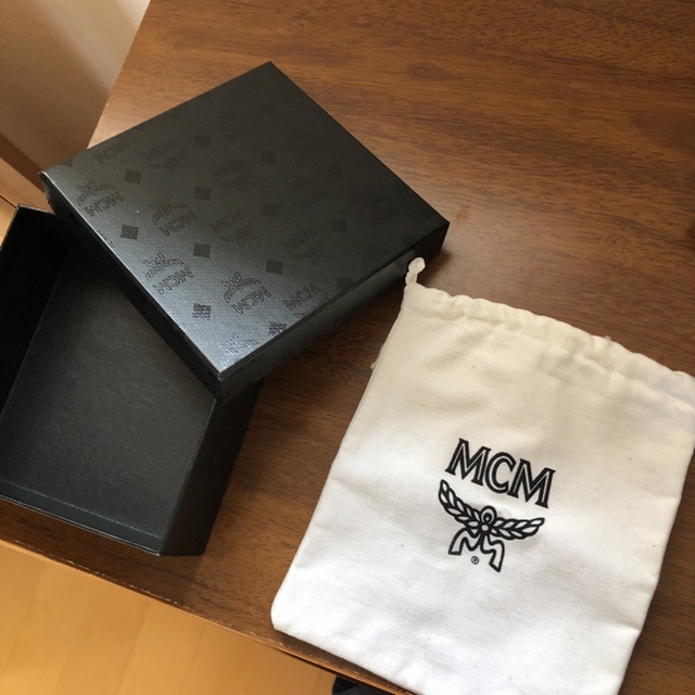 MCM(エムシーエム)のMCM リバーシブル ベルト コニャック ブラック メンズのファッション小物(ベルト)の商品写真