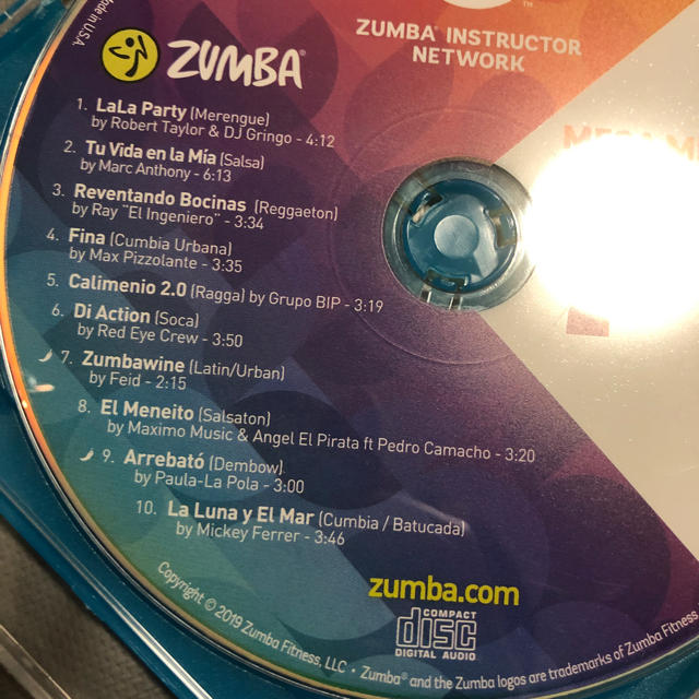 Zumba(ズンバ)のズンバメガミックス 71 エンタメ/ホビーのCD(クラブ/ダンス)の商品写真