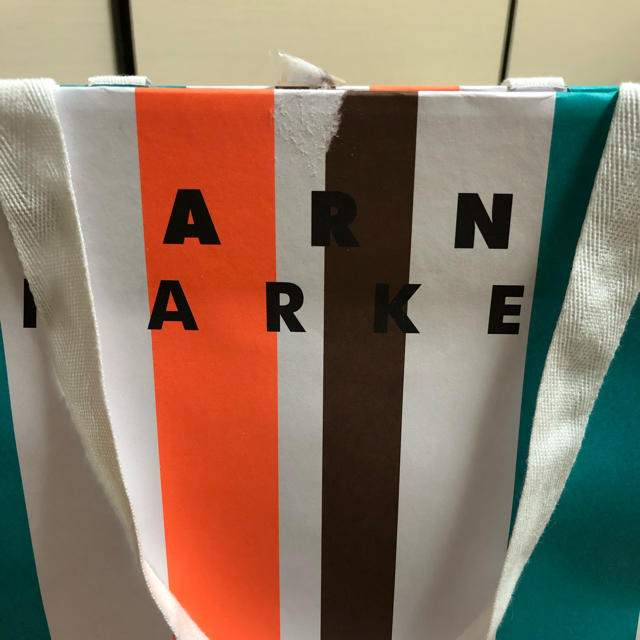 Marni(マルニ)の新品 MARNI のラッカーレッド バック レディースのバッグ(かごバッグ/ストローバッグ)の商品写真