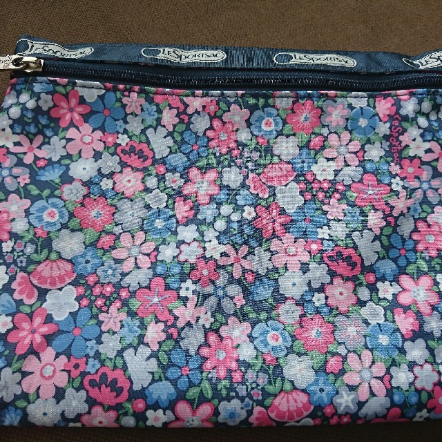 LeSportsac(レスポートサック)のLeSportsac  フラットポーチ レディースのファッション小物(ポーチ)の商品写真