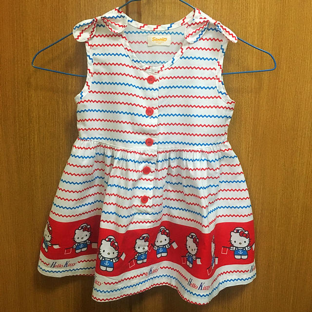 サンリオ(サンリオ)のサンリオ キティちゃん ワンピース キッズ/ベビー/マタニティのキッズ服女の子用(90cm~)(ワンピース)の商品写真