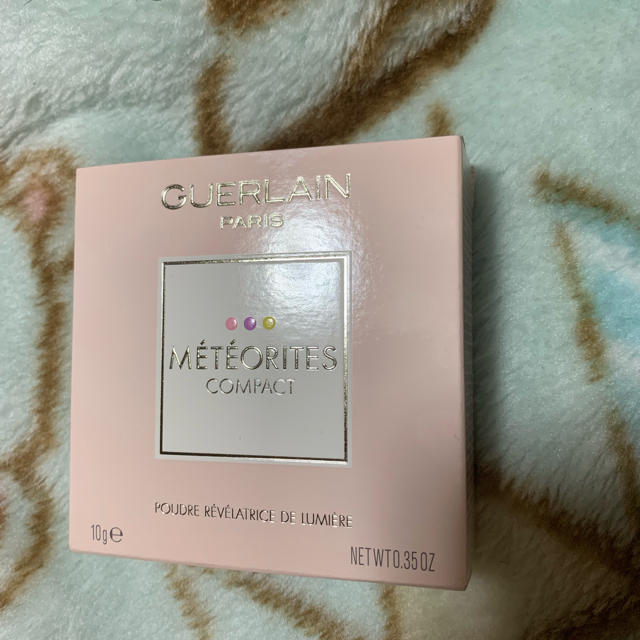 GUERLAIN(ゲラン)の【専用ページ】ゲラン メテオリットフェスパウダー 02 コスメ/美容のベースメイク/化粧品(フェイスパウダー)の商品写真