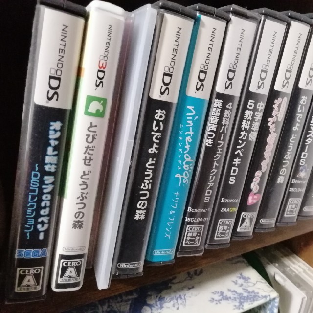 任天堂ゲームセット　Wii と　DSiLL本体 3