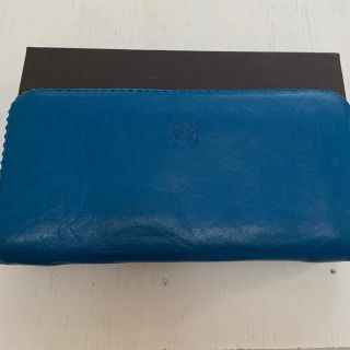 ロエベ(LOEWE)のロエベ loewe 長財布 ターコイズブルー(財布)