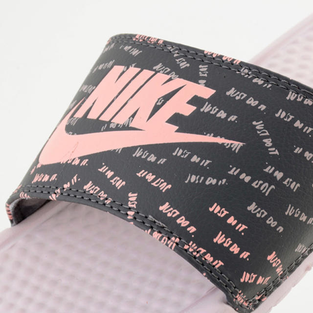 NIKE(ナイキ)のNIKE ナイキ WMNS BENASSI JDI PRINT ピンク 25cm レディースの靴/シューズ(サンダル)の商品写真