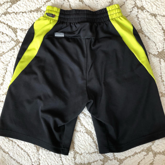 UMBRO(アンブロ)の短パン キッズ/ベビー/マタニティのキッズ服男の子用(90cm~)(パンツ/スパッツ)の商品写真