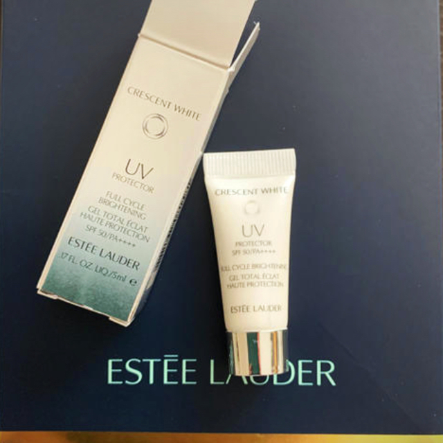 Estee Lauder(エスティローダー)のエスティーローダー クレッセントホワイトUVプロテクター コスメ/美容のベースメイク/化粧品(化粧下地)の商品写真