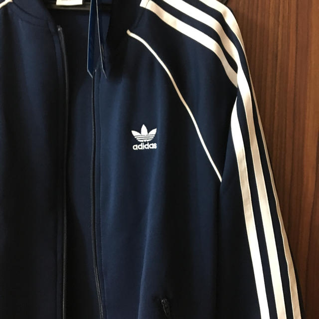 adidas(アディダス)のアディダス オリジナル 新品 ジャージ レディース OTサイズ レディースのトップス(トレーナー/スウェット)の商品写真