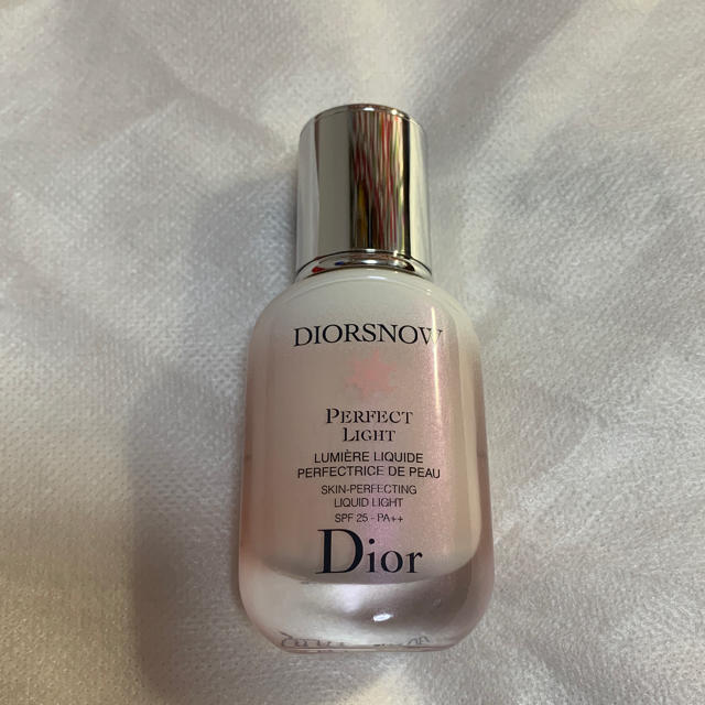 Dior スノー パーフェクト ライト 乳液