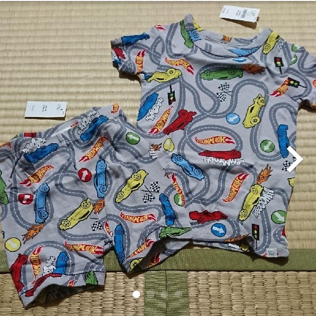 babyGAP(ベビーギャップ)の新品 100cm GAP 半袖パジャマ ルームウェア キッズ/ベビー/マタニティのキッズ服男の子用(90cm~)(パジャマ)の商品写真