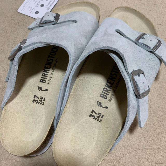 BIRKENSTOCK(ビルケンシュトック)のビルケンシュトック チューリッヒ ホワイト レディースの靴/シューズ(サンダル)の商品写真