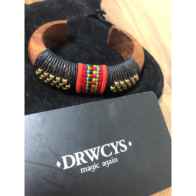 DRWCYS(ドロシーズ)のDRWCYS ウッド バングル レディースのアクセサリー(ブレスレット/バングル)の商品写真