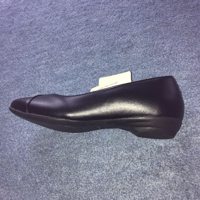 BENETTON(ベネトン)のパンプス 黒 ローヒール レディースの靴/シューズ(ハイヒール/パンプス)の商品写真