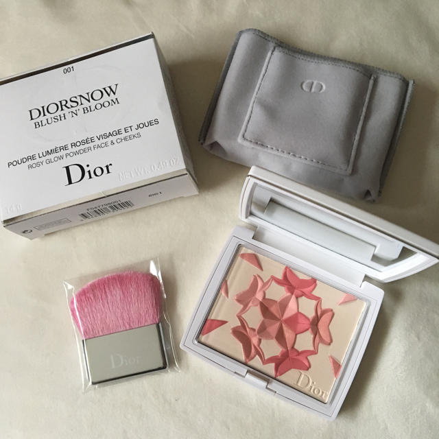 新品 Dior スノーブラッシュ&ブルームパウダー