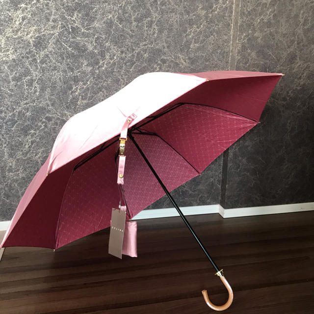 celine(セリーヌ)の【うらら様専用】CELINE 折りたたみ傘 (雨傘)  レディースのファッション小物(傘)の商品写真