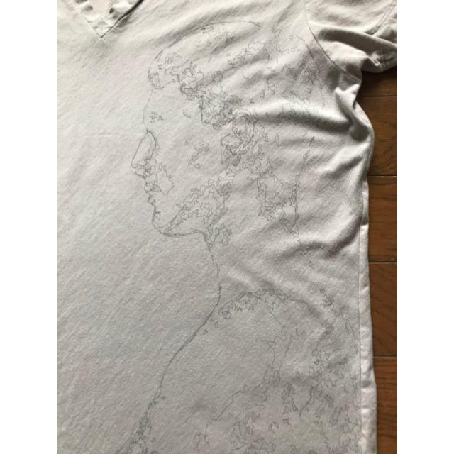 Jil Sander(ジルサンダー)の送料込 JIL SANDER ジルサンダー横顔プリント VネックコットンTシャツ メンズのトップス(Tシャツ/カットソー(半袖/袖なし))の商品写真