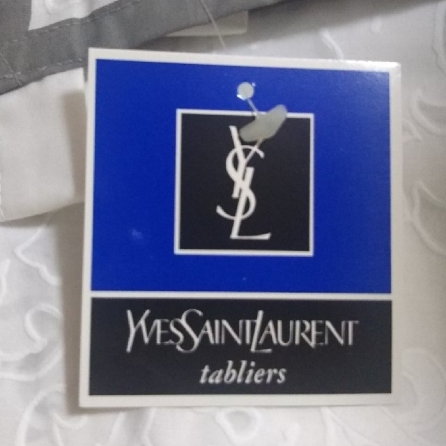 Yves Saint Laurent Beaute(イヴサンローランボーテ)のタグつき 未使用 イヴ・サンローラン エプロン レディースのレディース その他(その他)の商品写真