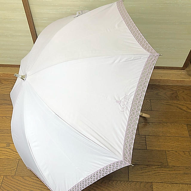 LANVIN(ランバン)の新品未使用LANVINランバンレース晴雨兼用灼熱効果ひがさ レディースのファッション小物(傘)の商品写真
