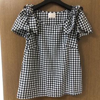 トッコ(tocco)のtocco closet 肩リボンブラウス(シャツ/ブラウス(半袖/袖なし))