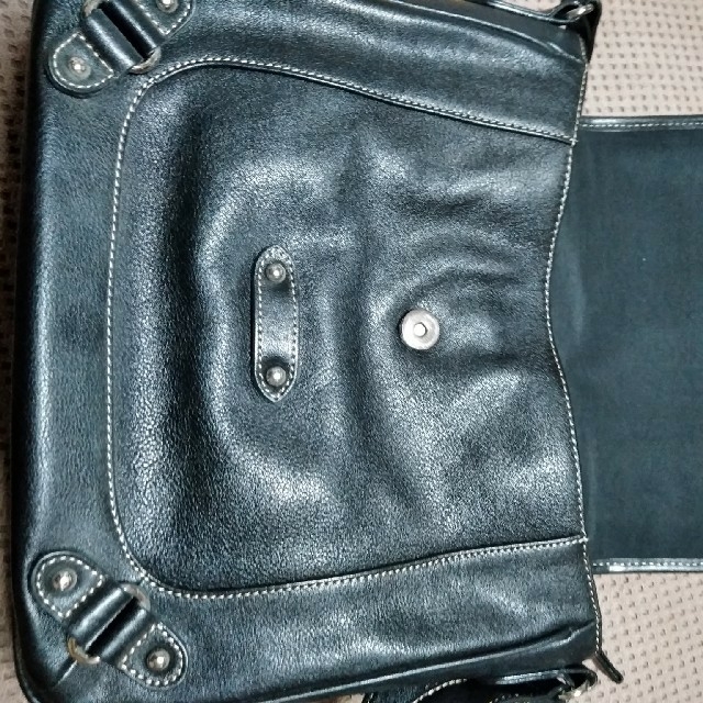 NEWYORKER(ニューヨーカー)のNEWYORKERの黒革ショルダー レディースのバッグ(ショルダーバッグ)の商品写真