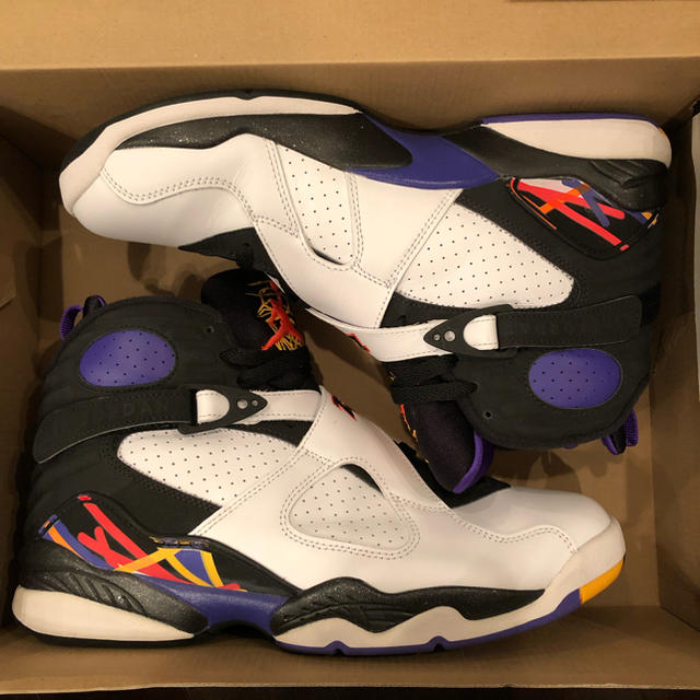 NIKE(ナイキ)のjordan 8 スリーピート  メンズの靴/シューズ(スニーカー)の商品写真