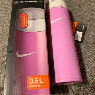 ナイキ(NIKE)のイチゴ様専用 ナイキ 水筒 0.5リットル(弁当用品)