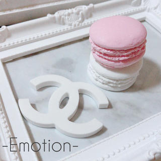 Chanel セット商品 アロマストーン マカロン ロゴマーク 3個セットの通販 ラクマ