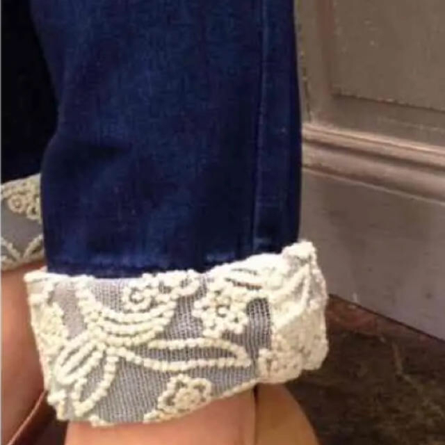 BEARDSLEY(ビアズリー)のビアズリー  裾レース デニムパギンス レディースのパンツ(スキニーパンツ)の商品写真