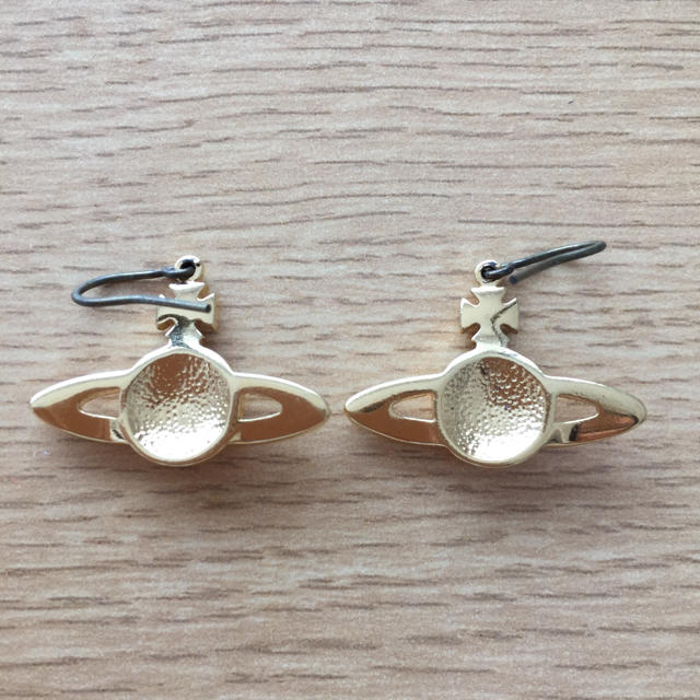 Vivienne Westwood(ヴィヴィアンウエストウッド)のヴィヴィアンウエストウッド ピアス レディースのアクセサリー(ピアス)の商品写真