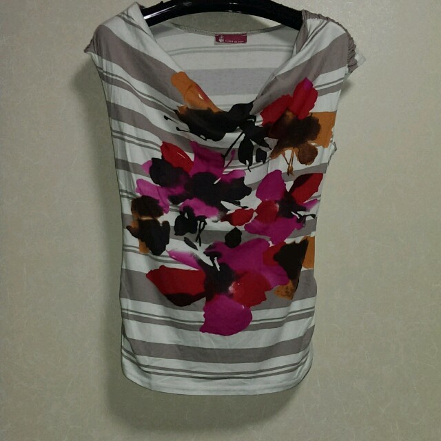 armoire caprice(アーモワールカプリス)のフレンチスリーブ T シャツ レディースのトップス(Tシャツ(半袖/袖なし))の商品写真