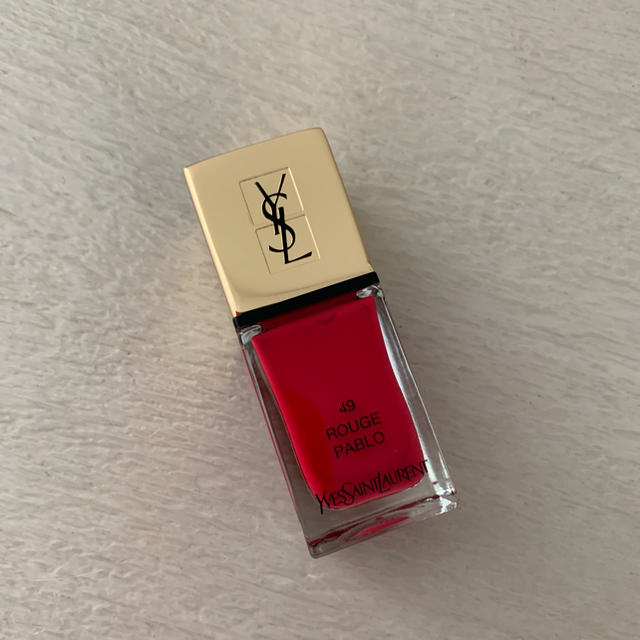 Yves Saint Laurent Beaute(イヴサンローランボーテ)のイヴ・サンローラン ネイル 49 コスメ/美容のネイル(マニキュア)の商品写真