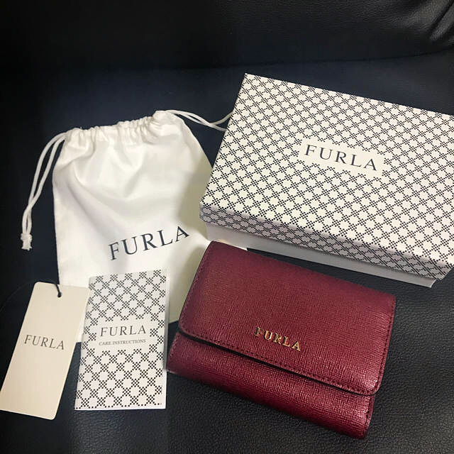 【正規品】FURLA 三つ折り財布