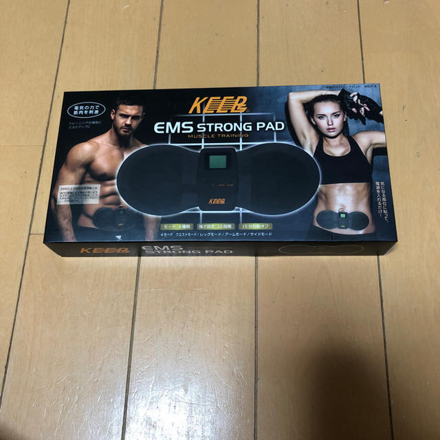 keep(キープ)のEMS STRONG PAD 腹筋 スクワット コスメ/美容のダイエット(エクササイズ用品)の商品写真