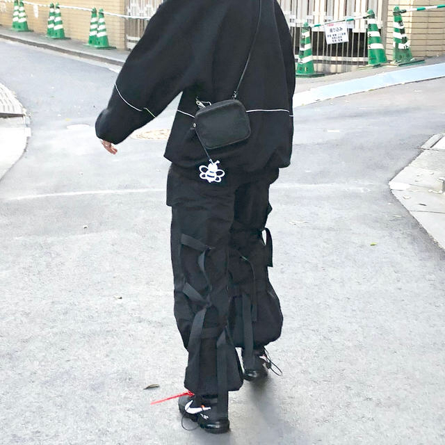 Balenciaga(バレンシアガ)のavalone 6 belt pants  メンズのパンツ(ワークパンツ/カーゴパンツ)の商品写真