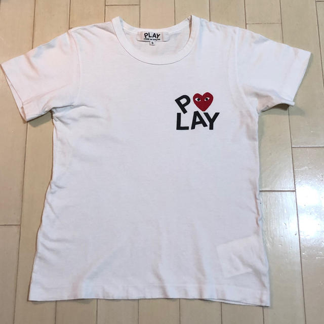 COMME des GARCONS(コムデギャルソン)の専用です！プレイ コムデギャルソン ロゴTシャツ レディースのトップス(Tシャツ(半袖/袖なし))の商品写真